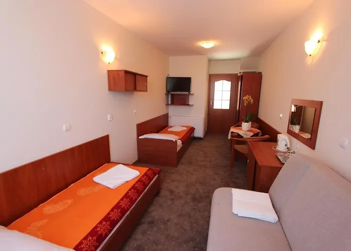 ホリデーパーク Sunset Przymorze レバル